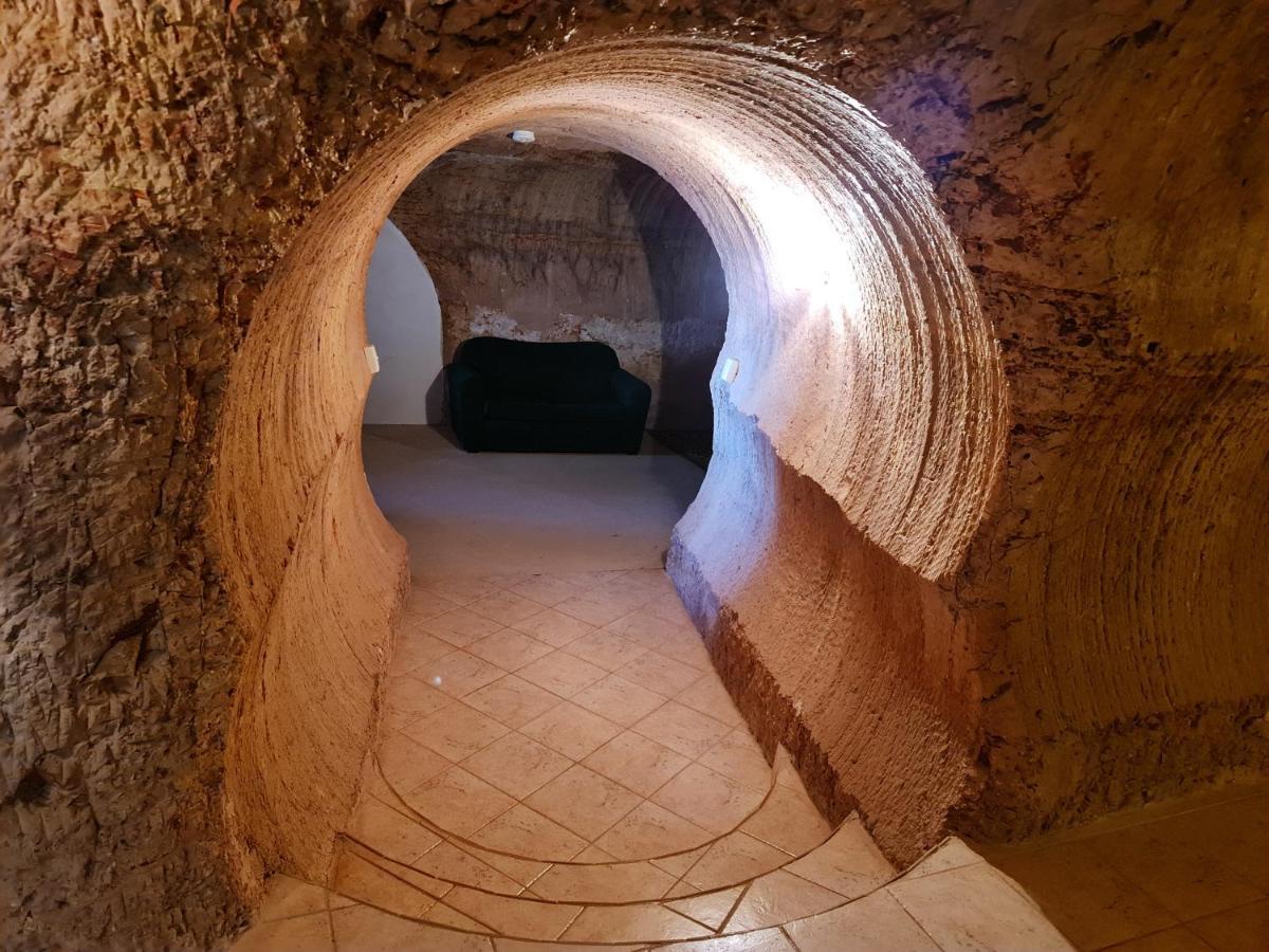 Underwood Court Fresh Dugout- Hosted By Coober Pedy Accommodations 外观 照片
