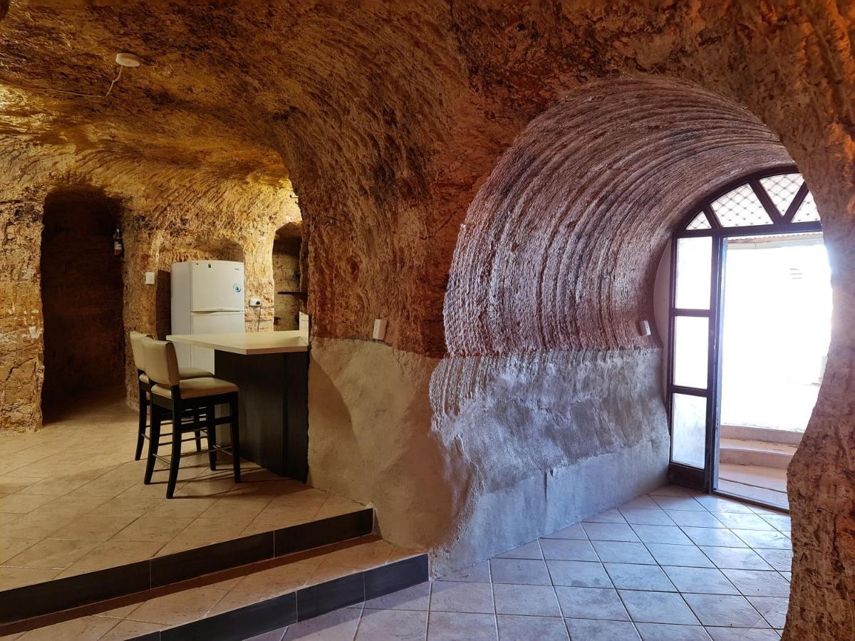 Underwood Court Fresh Dugout- Hosted By Coober Pedy Accommodations 外观 照片