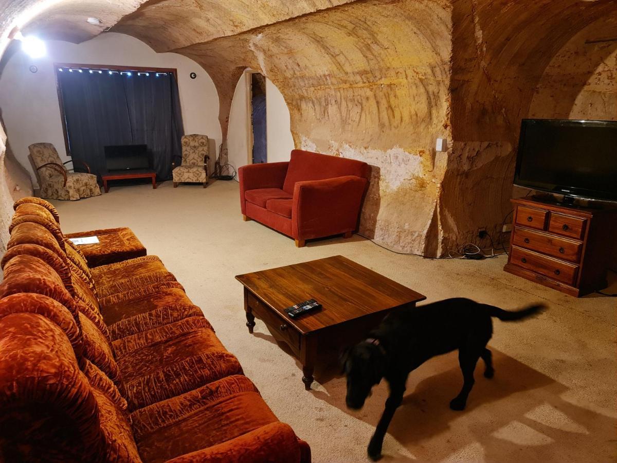 Underwood Court Fresh Dugout- Hosted By Coober Pedy Accommodations 外观 照片