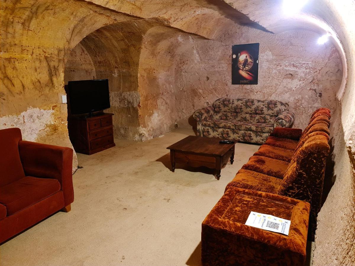 Underwood Court Fresh Dugout- Hosted By Coober Pedy Accommodations 外观 照片
